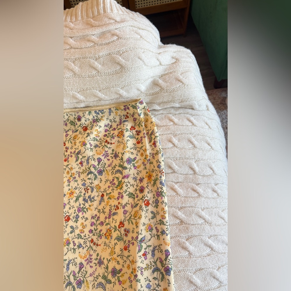 Reformation Layla Skirt - Picture 7 of 12